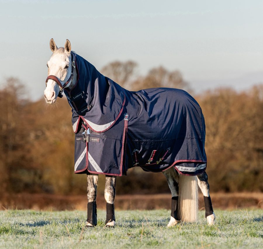 The Le Mieux Kudos Turnout Rug has a 200g filling