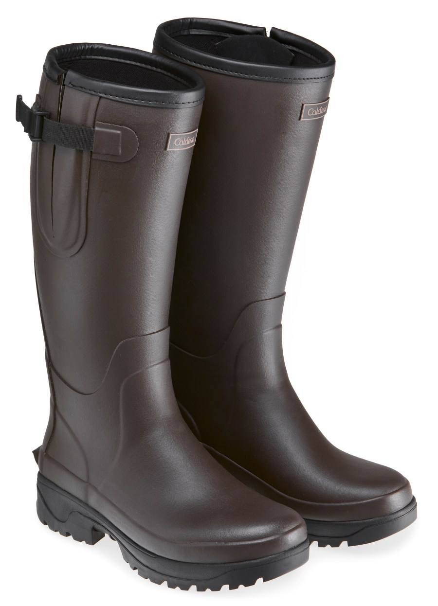 A pair of brown Caldene Westfield II Neoprene Lined Wellingtons 