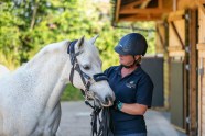 Mandatory Wearing Of Hard Hats Introduced For Equine Vets And Nurses 