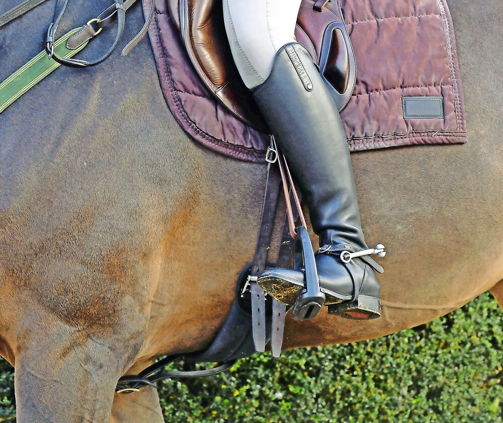 Choosing the Right Pair of Stirrups Your Horse