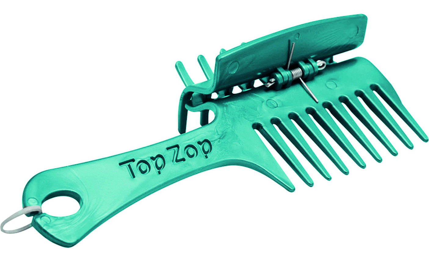 6 products for your horse's plaiting kit to help you achieve perfect